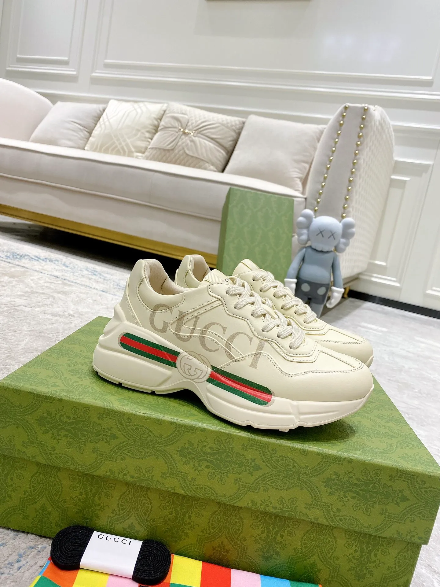 👟👟Ex-factory price 480🌈🌈 Women's shoes, women's clothing 🔘GUCCI Gucci dad shoes 🇮🇹Top version🇮🇹🔜Purchasing level The original disassembly took more than 3 months to develop 1:1, the version has been upgraded again, chips, packaging, using imported cowhide, all made with computerized cars. Couple style 👫 🔜Versatile for all seasons🔜 Fashion🔜 Personality 🔜Distinctive 🔵More than 20 layouts in the whole series, welcome to inquire for pictures Outsole: The latest original development T👟👟Ex-factory price U vacuum Upper: Imported cowhide🐮 Lining: Original A-grade mixed sheepskin🐏 Foot: Original A-grade mixed sheepskin 💯Full set of packaging Medium and low belt LOGO Size: Women’s size 35-40, Men’s size 38-45 (38 45 customized
